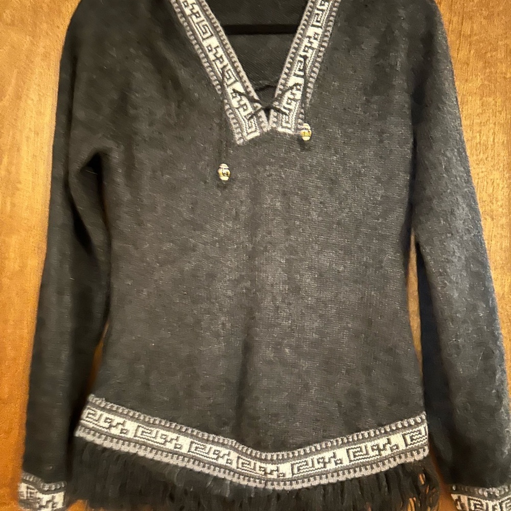 Gray Hooded Sweater with Fringe